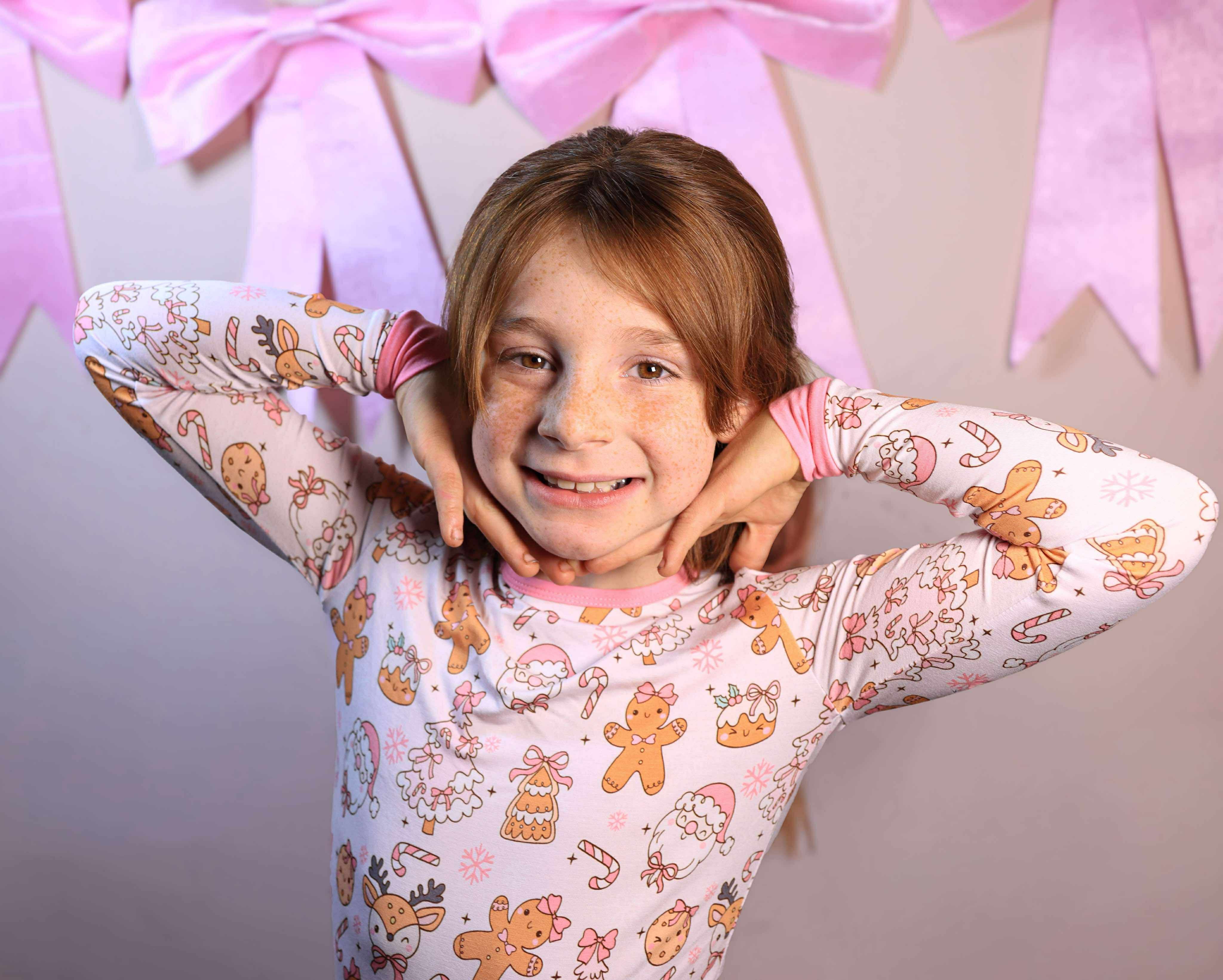 Gingerbread Kisses Two Piece