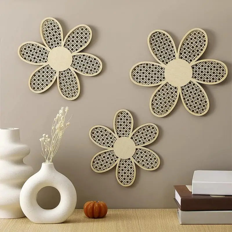 Floating Wooden Floral Rattan Daisy